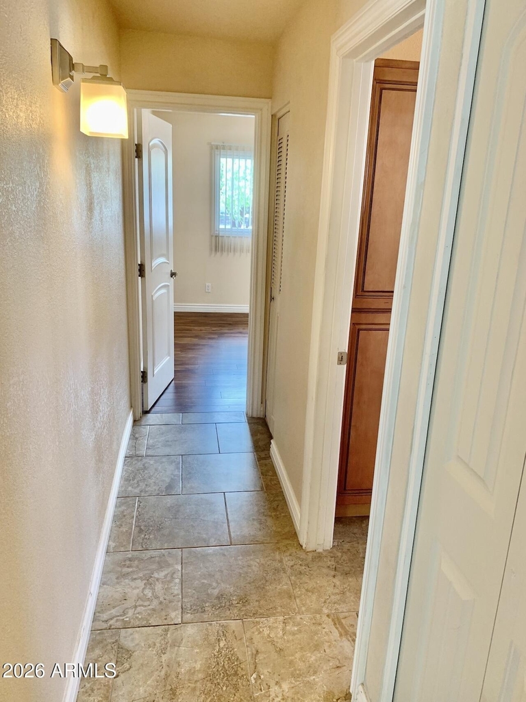 15611 N 57th Lane - Photo 7