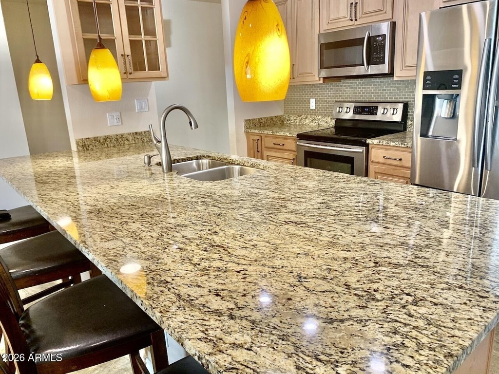 15611 N 57th Lane - Photo 5