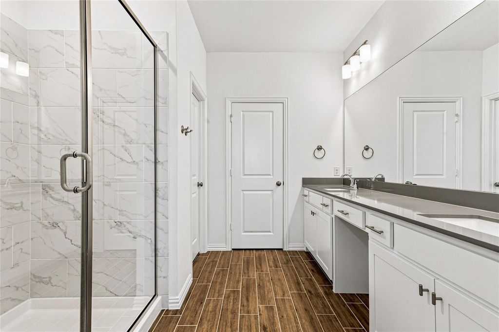 537 Parkside Drive - Photo 18