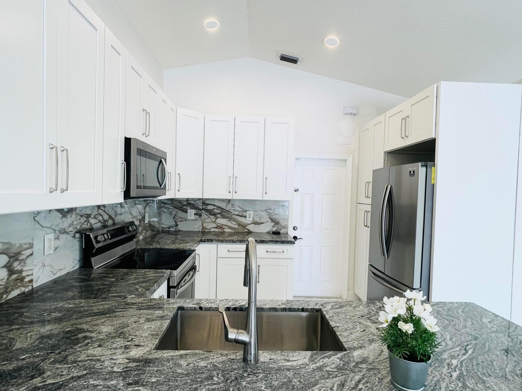 4354 Mahogany Ridge Drive - Photo 2