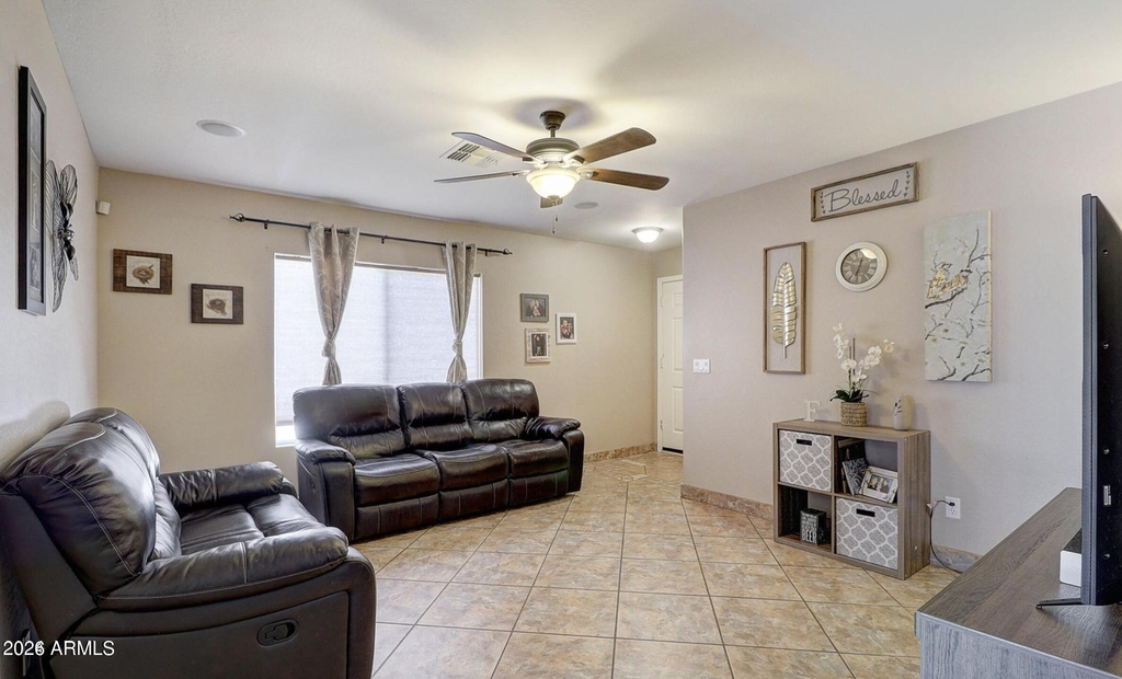 170 S 228th Lane - Photo 5