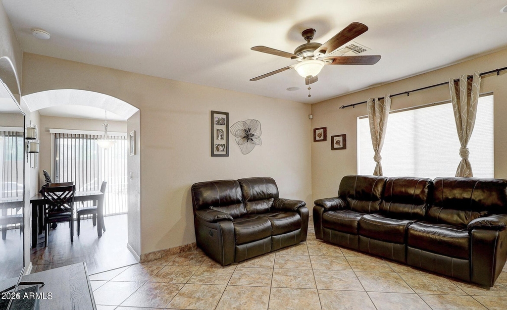 170 S 228th Lane - Photo 4