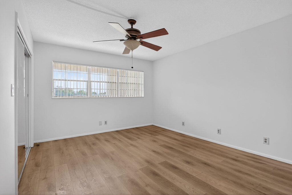 2651 S Palm Aire Drive - Photo 22