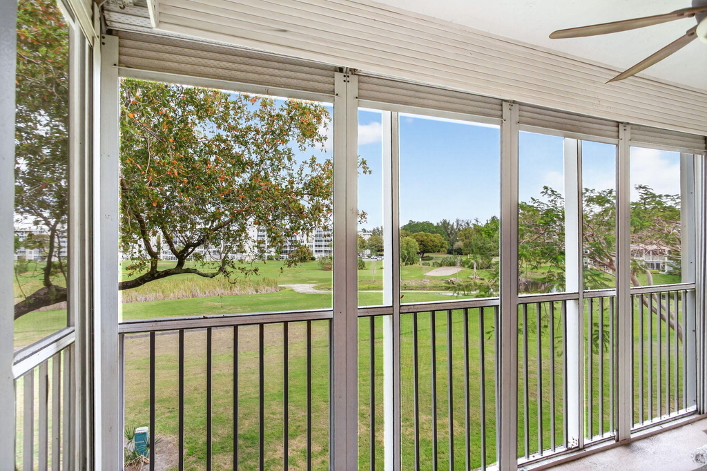 2651 S Palm Aire Drive - Photo 20