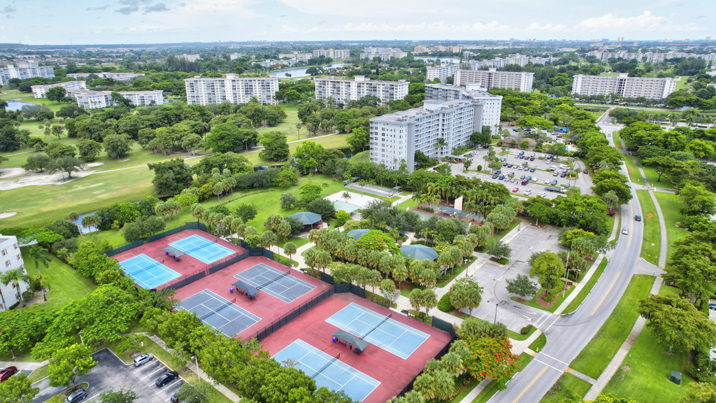 2651 S Palm Aire Drive - Photo 45