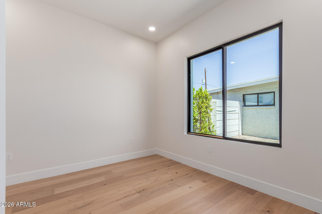 3014 E Avalon Drive - Photo 26