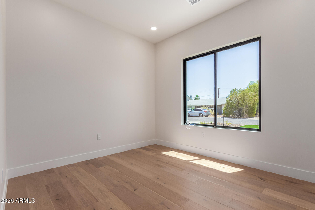 3014 E Avalon Drive - Photo 23