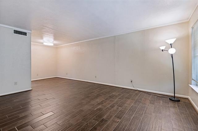 3827 Gilbert Avenue - Photo 3