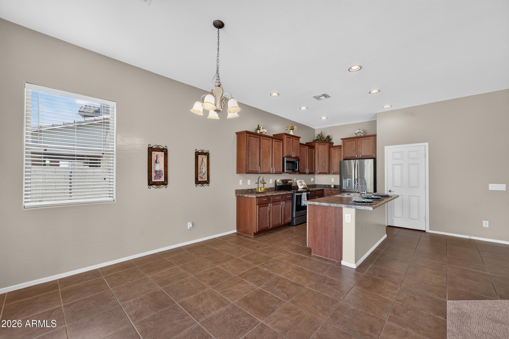 16864 W Hammond Street - Photo 30
