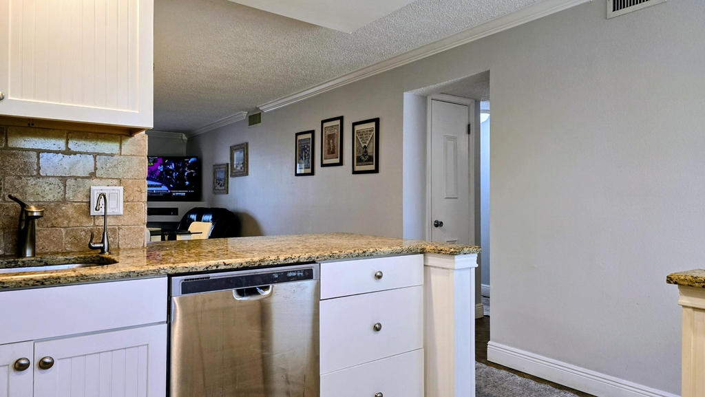 330 Ne 26th Avenue - Photo 5