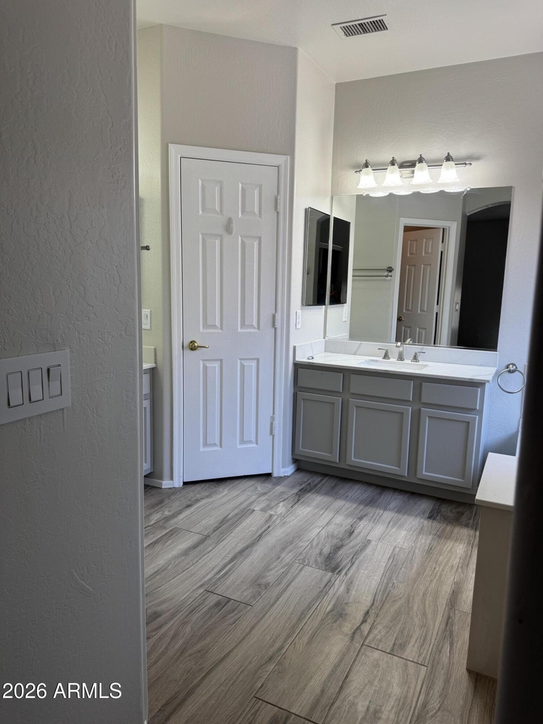 8421 W Mohave Street - Photo 18
