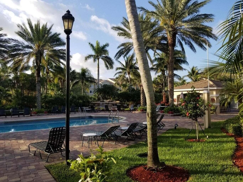 242 Village Boulevard - Photo 11