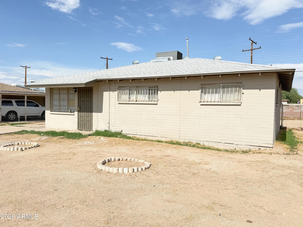 7007 S 8th Street - Photo 0