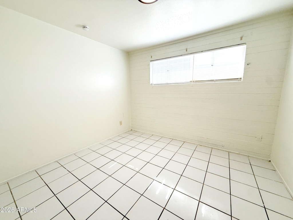 7007 S 8th Street - Photo 10