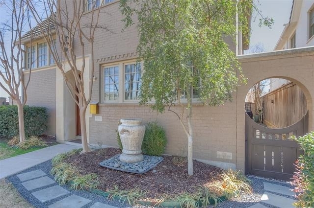 4703 Dexter Avenue - Photo 1
