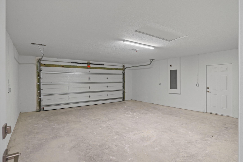 4611 Sunset Boulevard - Photo 16