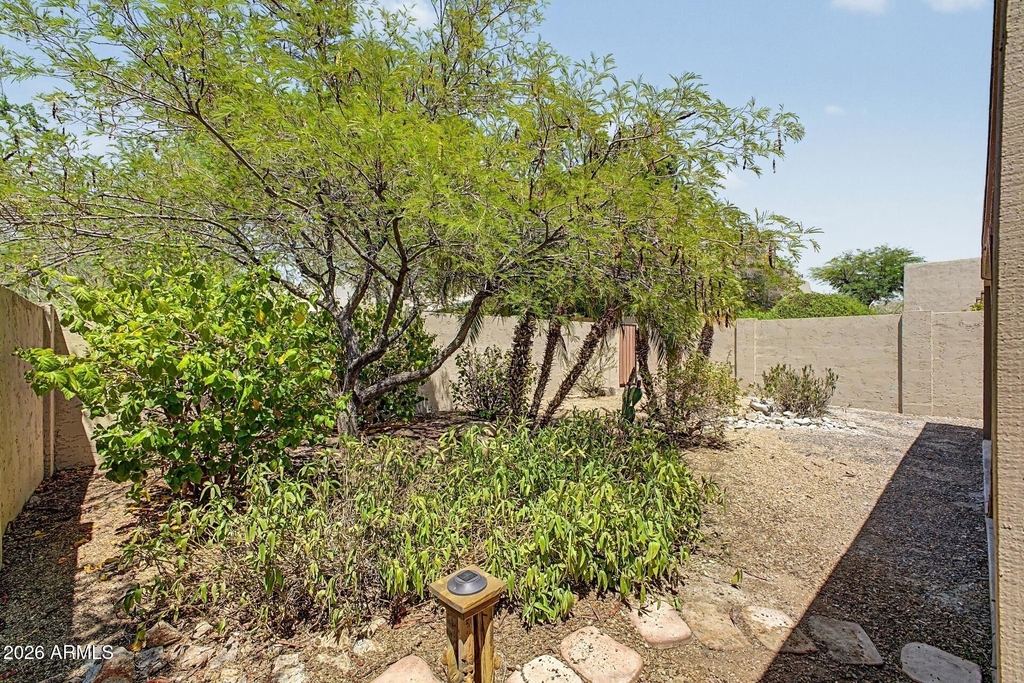 11416 E Altadena Avenue - Photo 29