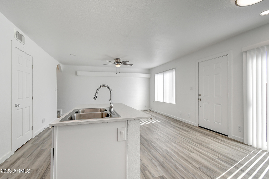 17031 E Calle Del Oro -- - Photo 3