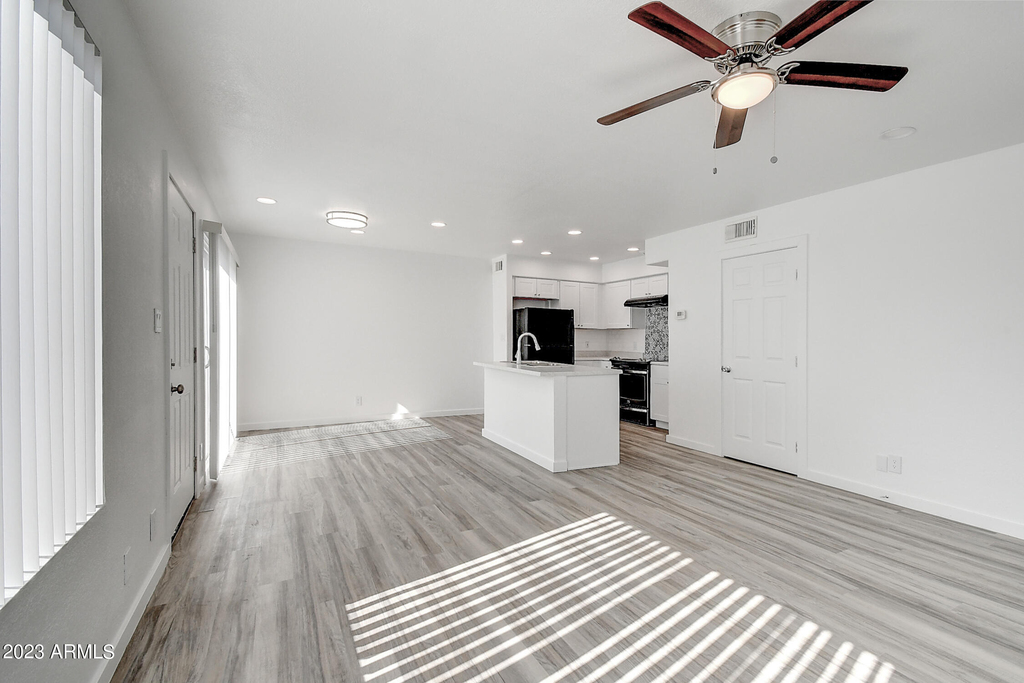 17031 E Calle Del Oro -- - Photo 5