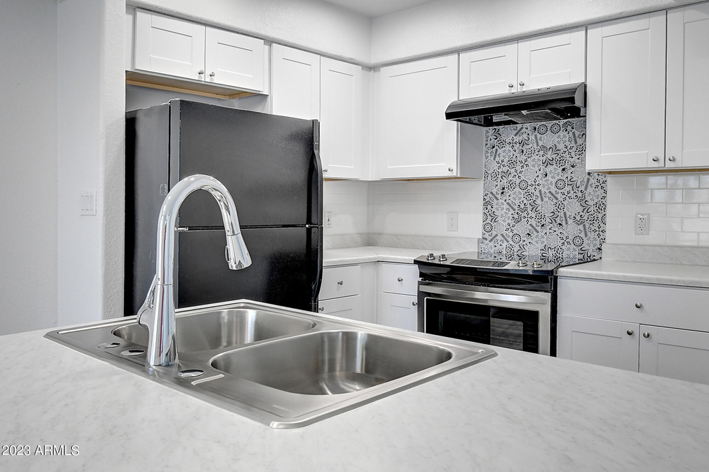17031 E Calle Del Oro -- - Photo 7