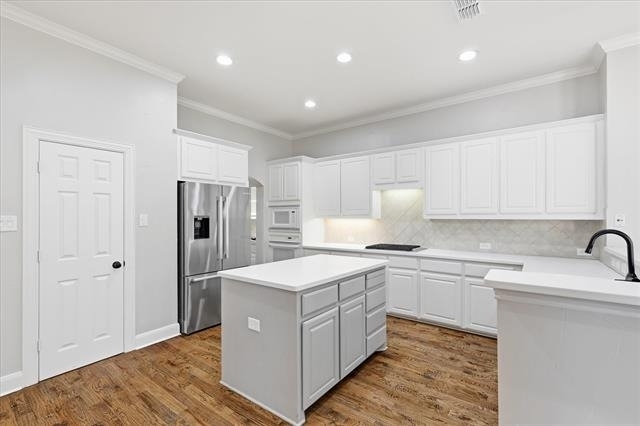 1405 Salado Drive - Photo 8