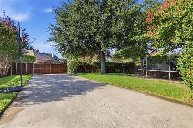 1405 Salado Drive - Photo 30