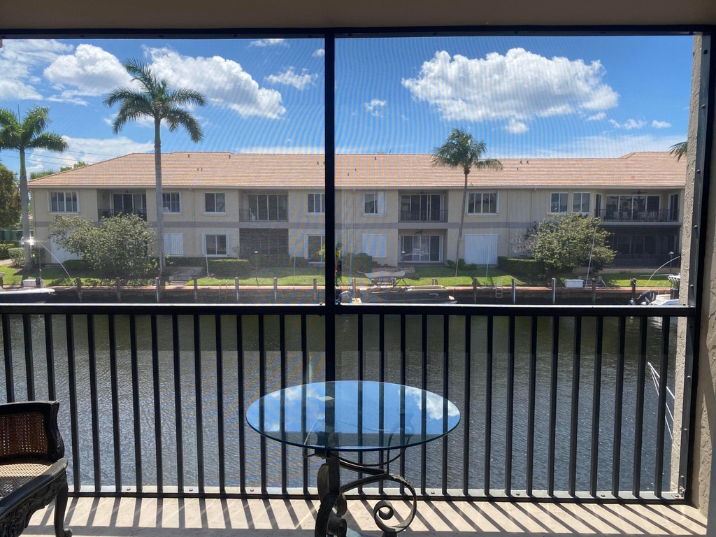 1 Royal Palm Way - Photo 14