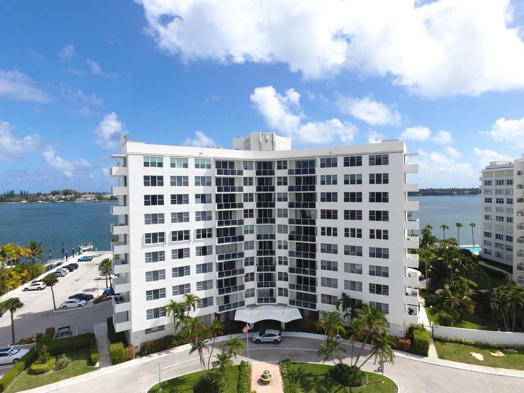 2800 N Flagler Drive - Photo 0