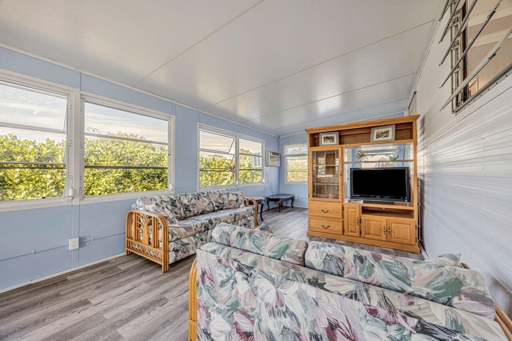 14556 Glenview Drive - Photo 8