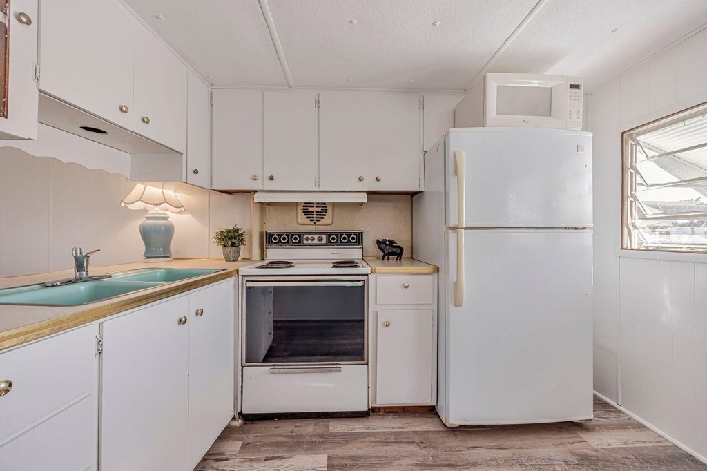 14556 Glenview Drive - Photo 14