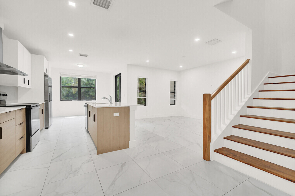 407 Bella Sol Way - Photo 4