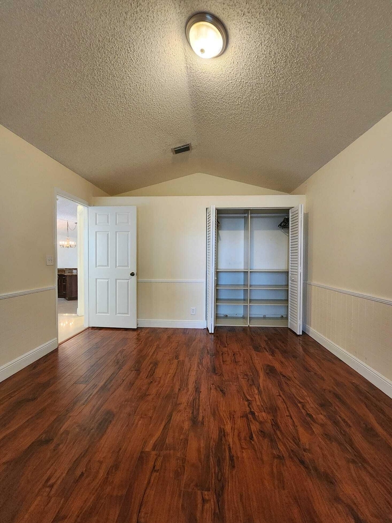 7705 Forest Green Lane - Photo 14