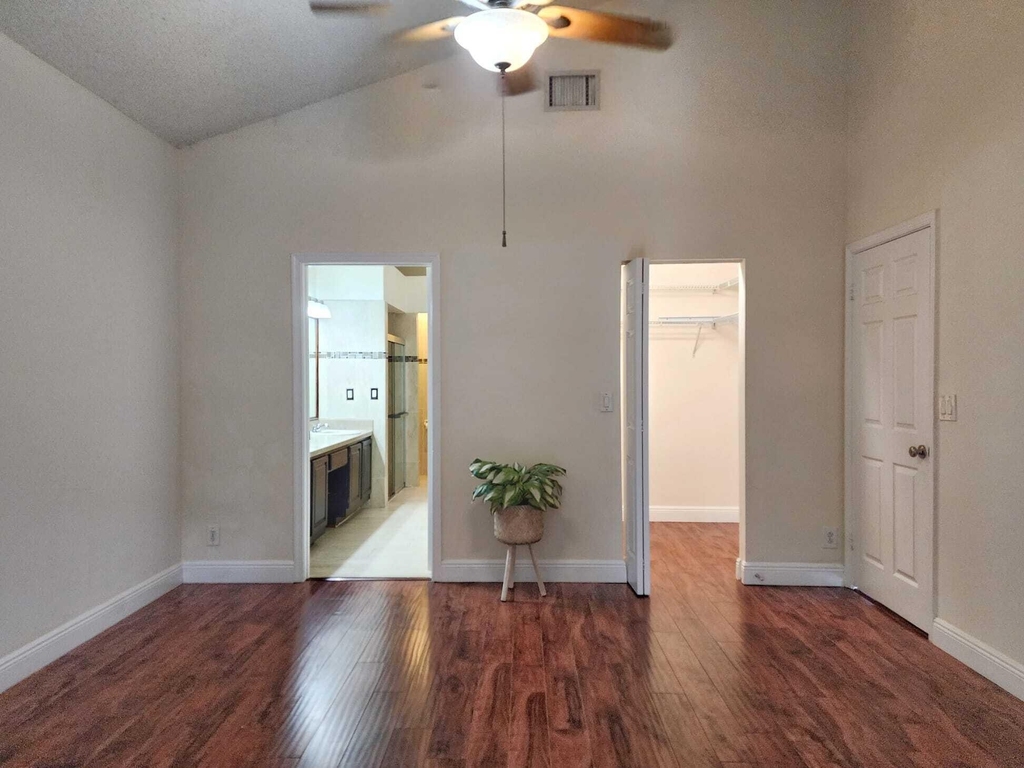 7705 Forest Green Lane - Photo 4