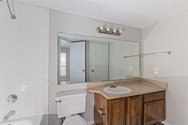 18333 Roehampton Drive - Photo 8