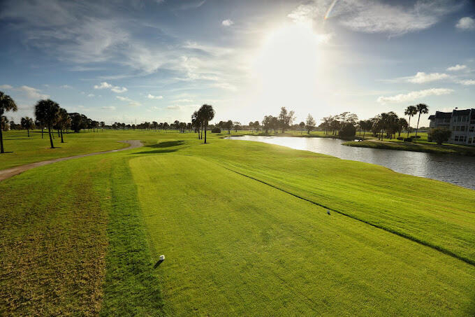 1010 Country Club Drive - Photo 7