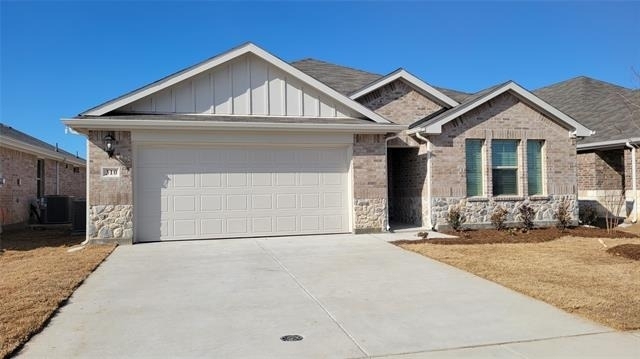 310 Sugarlands Drive - Photo 1