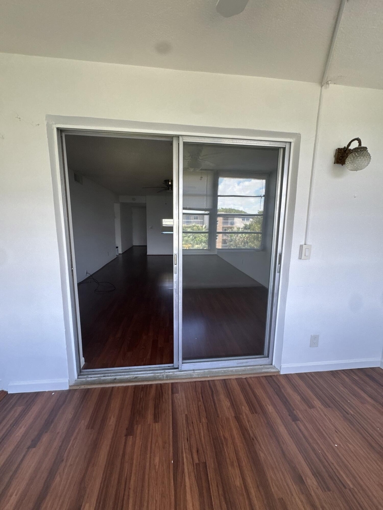 2615 Ne 3rd Court - Photo 9