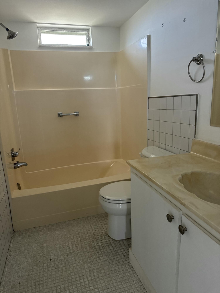 2615 Ne 3rd Court - Photo 15