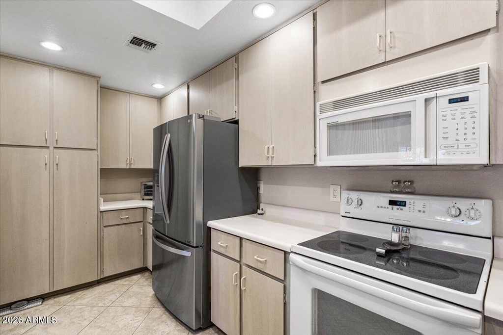 4525 N 66 Street - Photo 10
