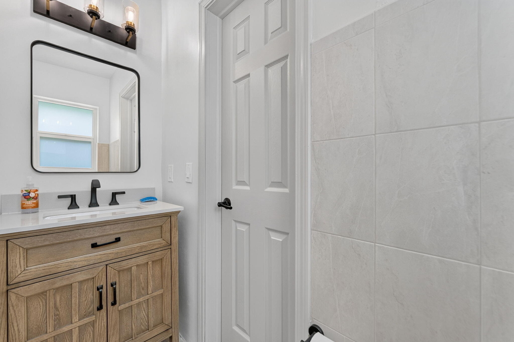905 Nw 133rd Avenue - Photo 8