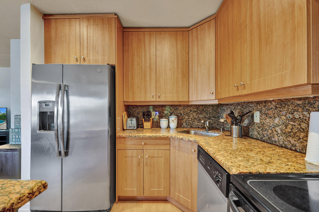 1423 Holly Heights Drive - Photo 11