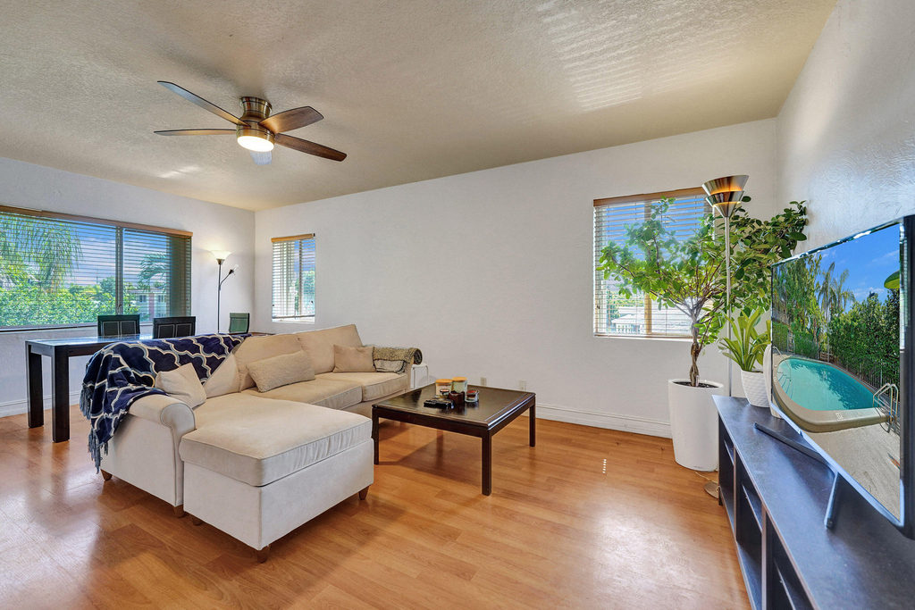 1423 Holly Heights Drive - Photo 8