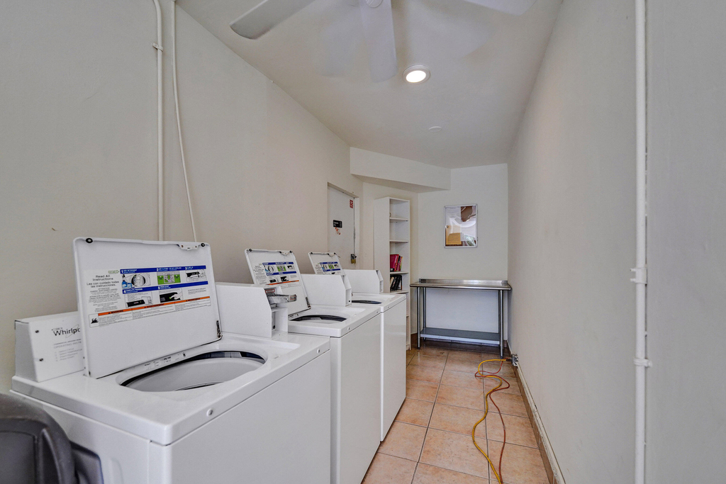 1423 Holly Heights Drive - Photo 35