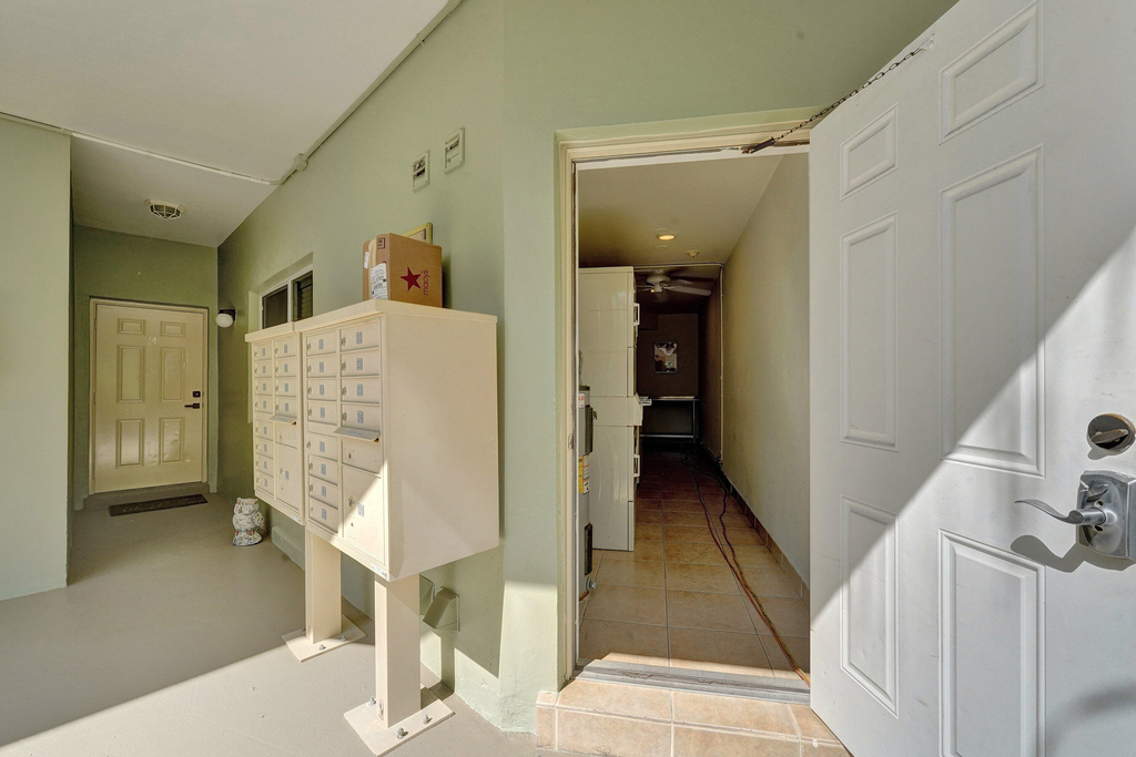 1423 Holly Heights Drive - Photo 36