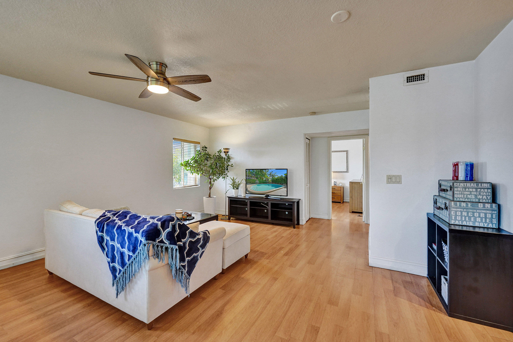1423 Holly Heights Drive - Photo 30