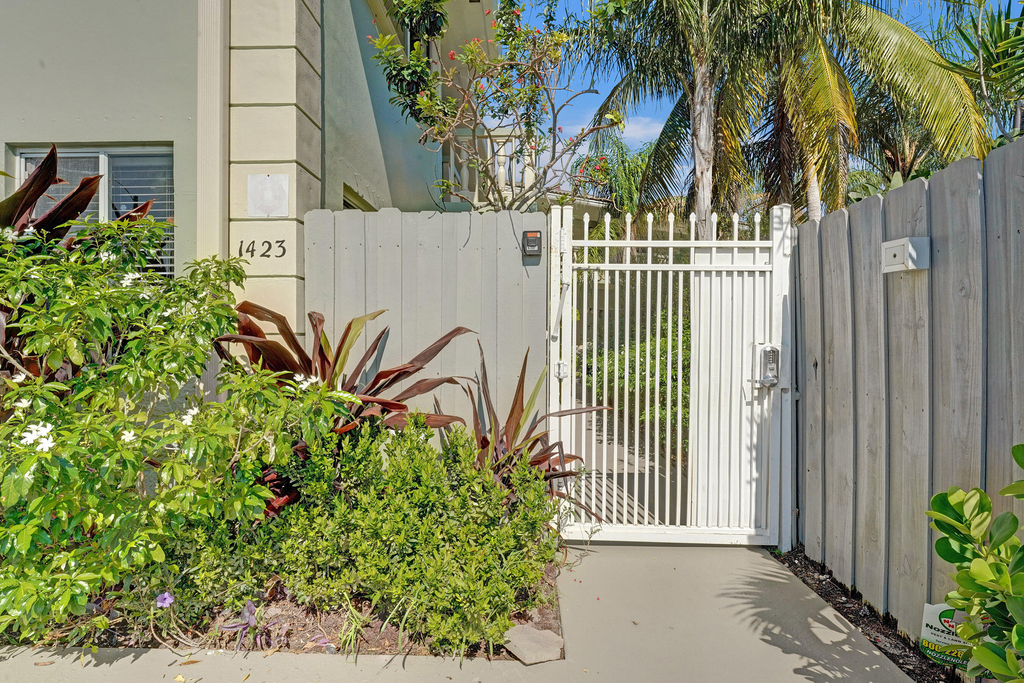 1423 Holly Heights Drive - Photo 21