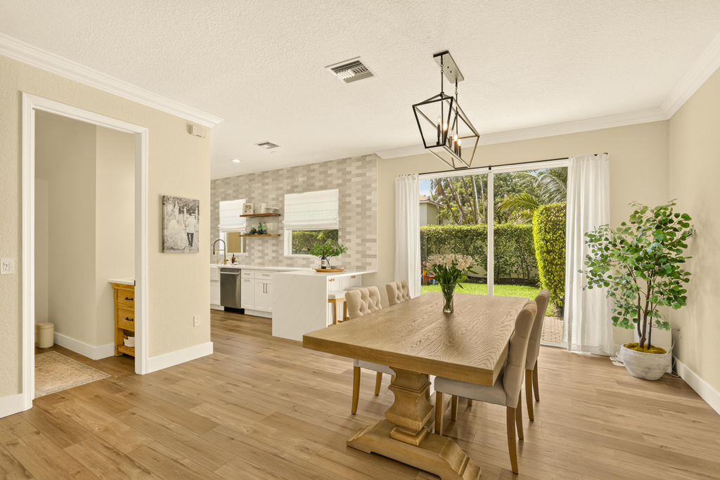 7630 Topiary Avenue - Photo 10