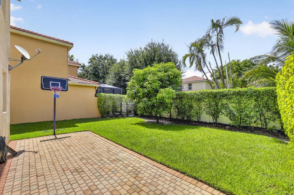 7630 Topiary Avenue - Photo 40