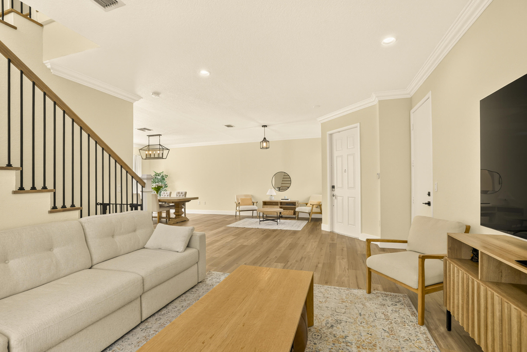 7630 Topiary Avenue - Photo 6