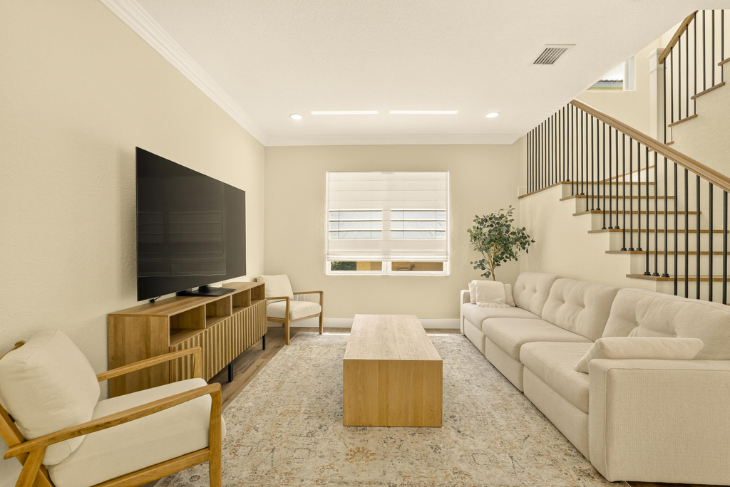 7630 Topiary Avenue - Photo 5